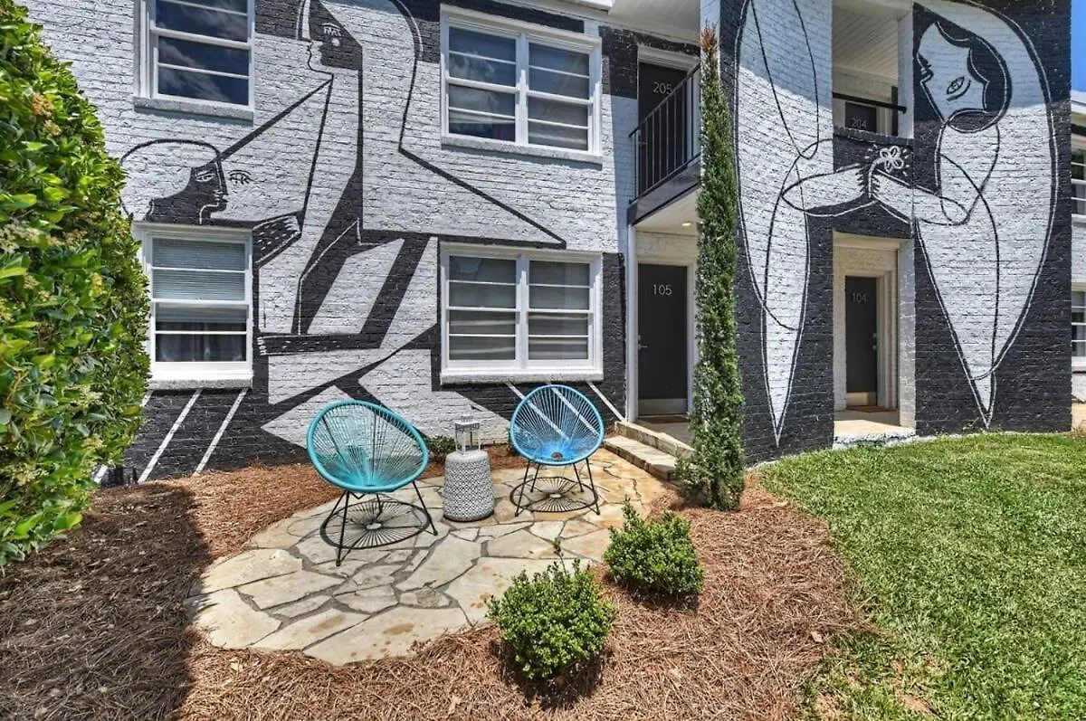 Relax And Recharge In Myers Park Villa Charlotte 0*,