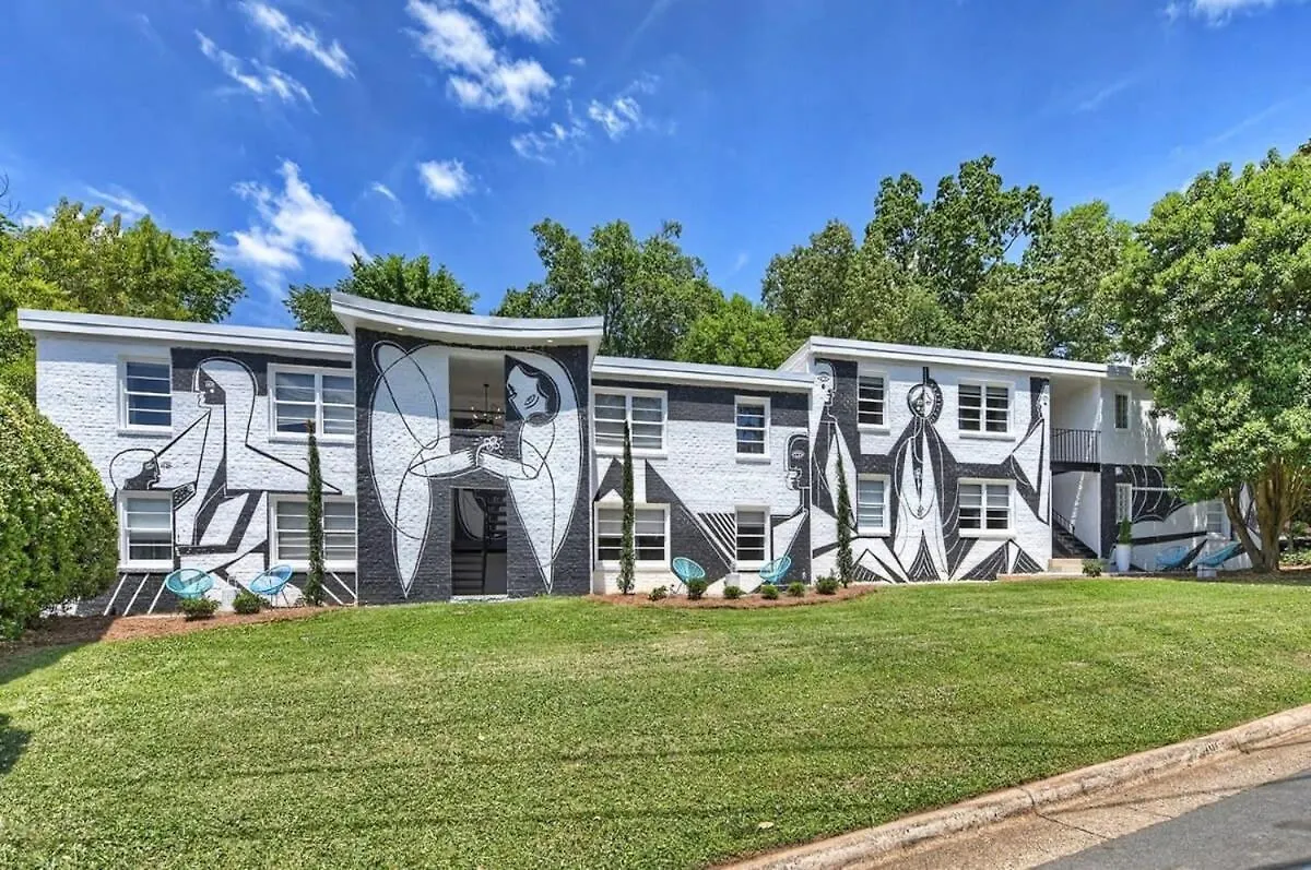 Holiday home Relax And Recharge In Myers Park Villa Charlotte United States