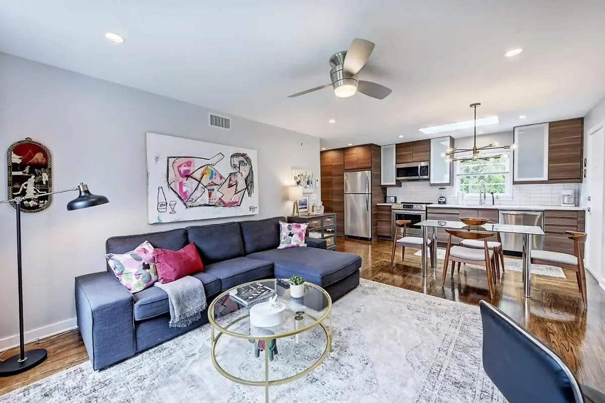 Relax And Recharge In Myers Park Villa Charlotte